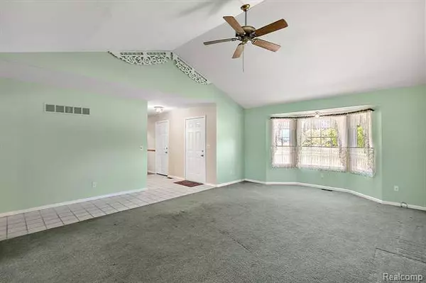 45340 Inverness Circle, Macomb, MI 48044