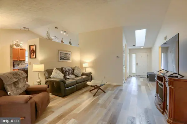 25 WESTFIELDS DR, Mechanicsburg, PA 17050