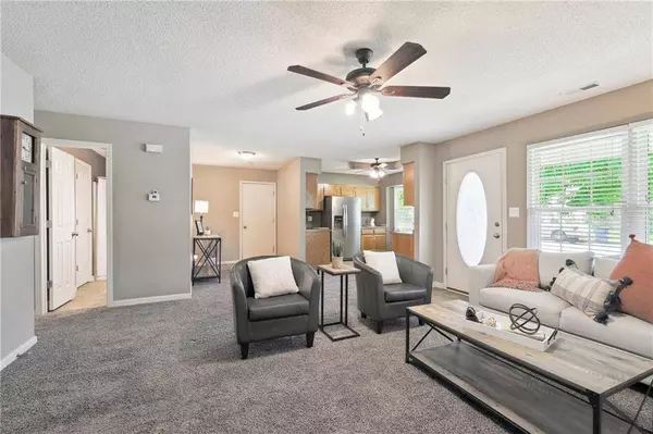 514 NW Willow DR, Grain Valley, MO 64029