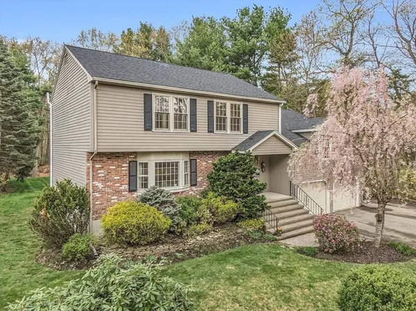 1 Penbrook Cir, Andover, MA 01810