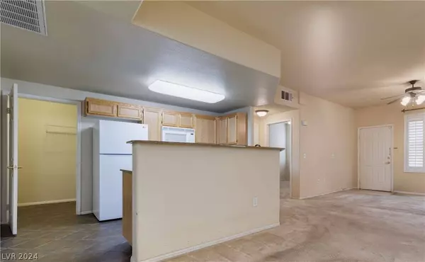 9975 Peace Way #1060, Las Vegas, NV 89147