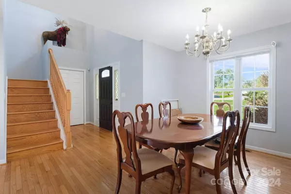 684 Bryson RD, Candler, NC 28715