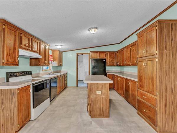 173 Dean RD, Mooresburg, TN 37811