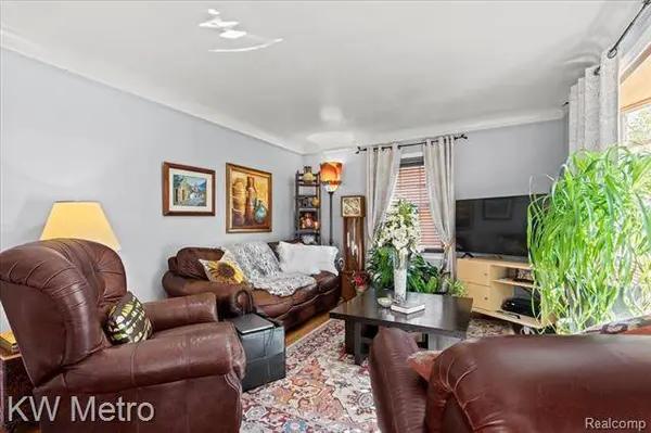 3018 N WILSON Avenue, Royal Oak, MI 48073