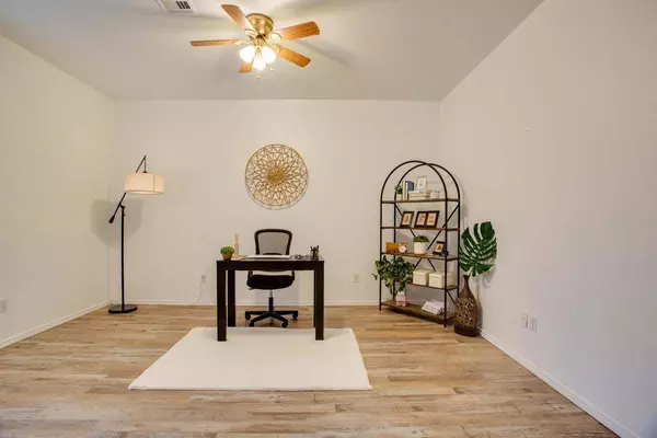 417 Waurika, Enid, OK 73701