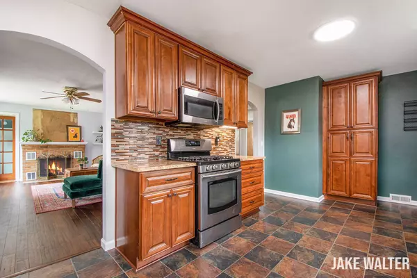 1006 Covell NW Avenue, Grand Rapids, MI 49504