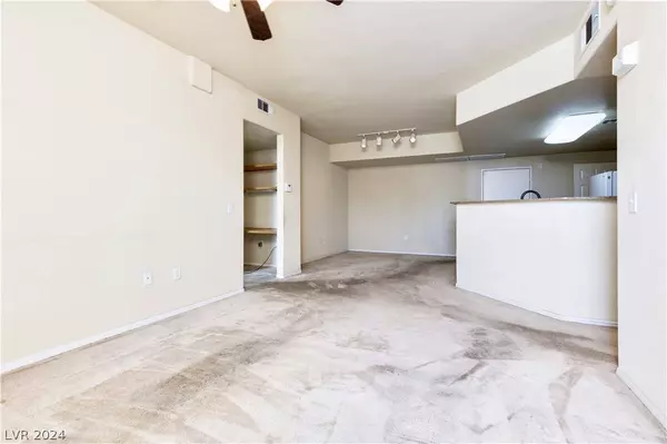 9975 Peace Way #1060, Las Vegas, NV 89147