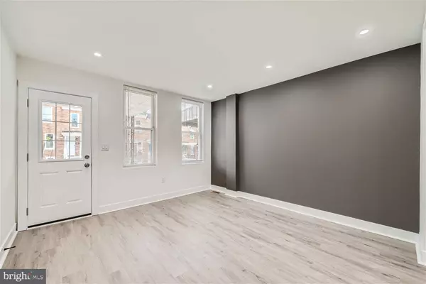 3176 RAVENWOOD AVE, Baltimore, MD 21213