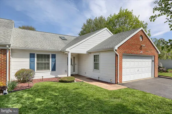 25 WESTFIELDS DR, Mechanicsburg, PA 17050