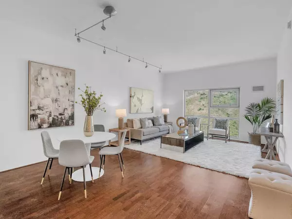 1 Mandalay PL 1610, South San Francisco, CA 94080