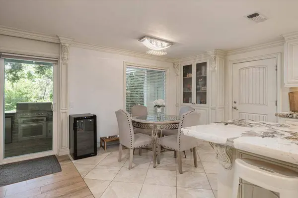 5726 Verner Oak CT, Sacramento, CA 95841