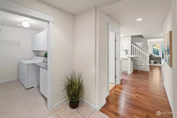 91 E Soderberg RD #C-8, Allyn, WA 98524