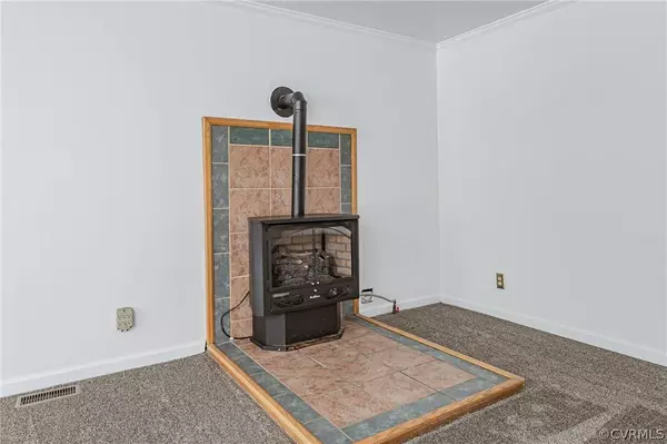 14068 Bowling Green RD, Windsor, VA 23487