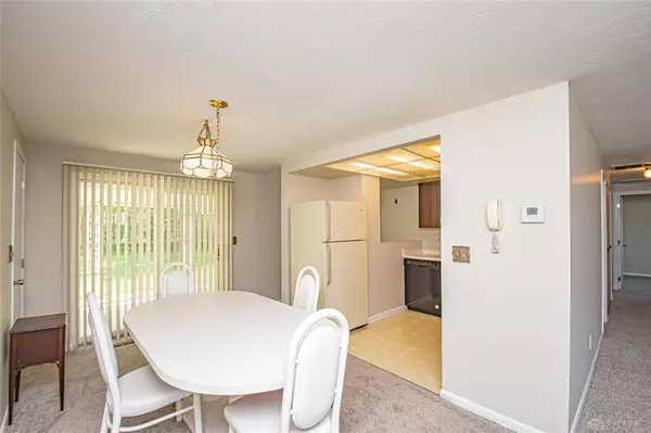 6306 Kingsbury Drive, Dayton, OH 45424