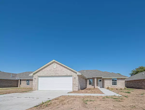 4516 Sandhill Dr, Enid, OK 73703