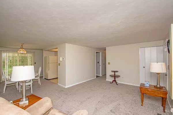 6306 Kingsbury Dr, Huber Heights, OH 45424