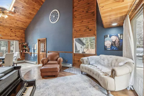 166 Old Webster RD, Lewiston, ME 04240