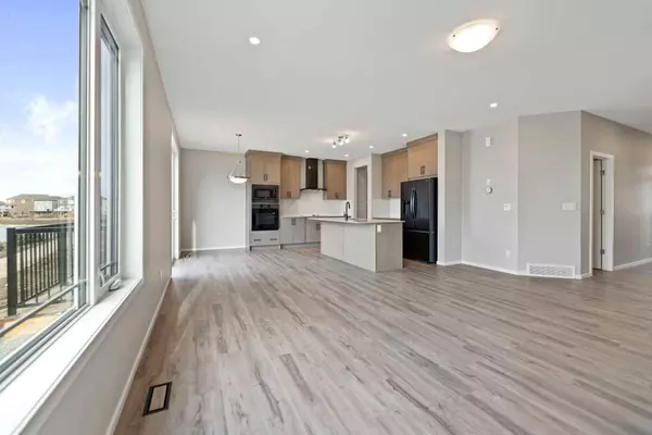 240 Windrow Link SW, Airdrie, AB T4B5L4