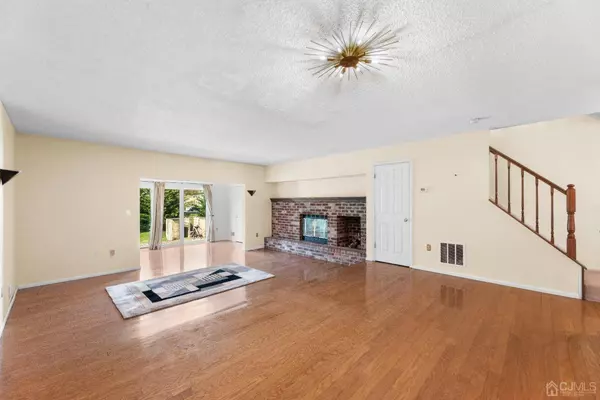 46 Kingston RUN, North Brunswick, NJ 08902