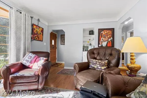 3018 N WILSON Avenue, Royal Oak, MI 48073