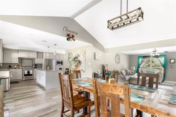 4502 Sherri LN, Crosby, TX 77532