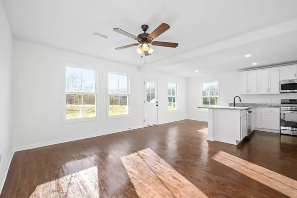 140 Quarry Ridge Road, Clarksville, TN 37043