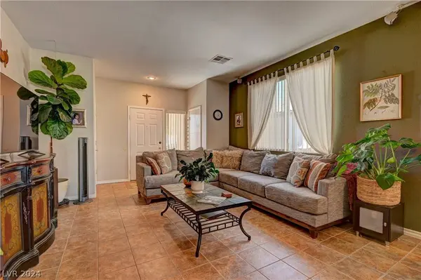 1330 Hazel Tree Court, Las Vegas, NV 89142