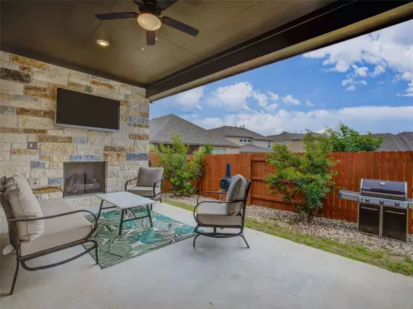 5609 Cimarron Ridge LN, Austin, TX 78738