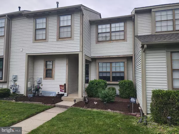 7 BURGUNDY DR, Marlton, NJ 08053