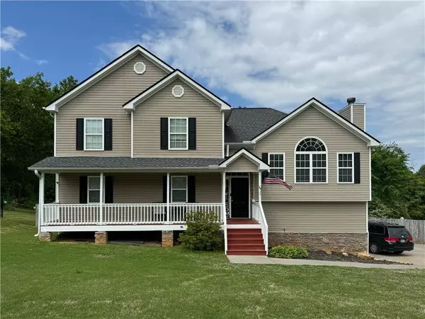 16 Hopkins Farm DR, Adairsville, GA 30103