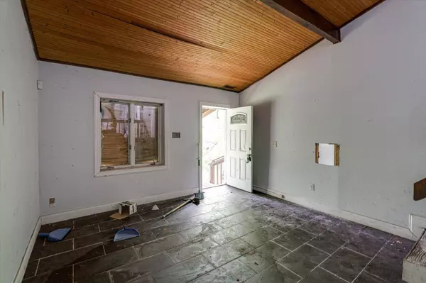 3422 Birchwood Dr, Chattanooga, TN 37406