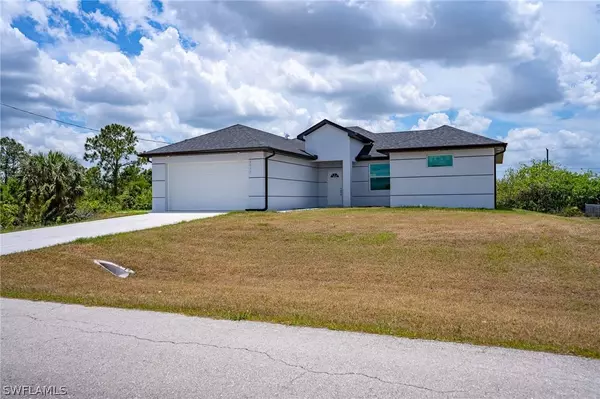 2035 Wanda AVE N, Lehigh Acres, FL 33971