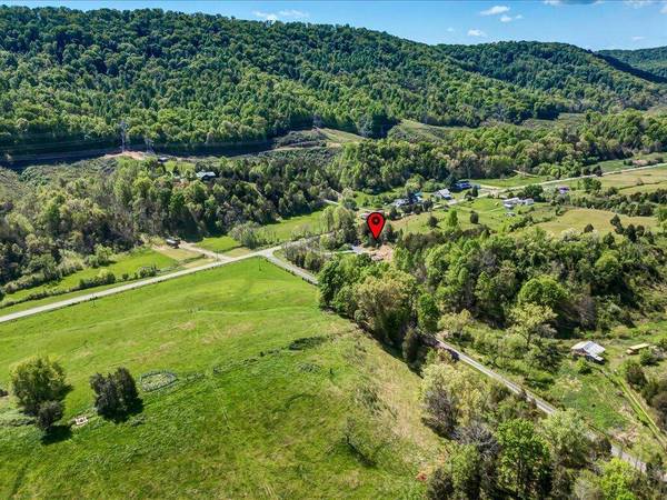 804 Webster Valley RD, Rogersville, TN 37857