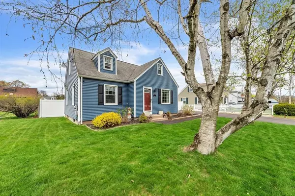 48 Clairmont Ave, Chicopee, MA 01013