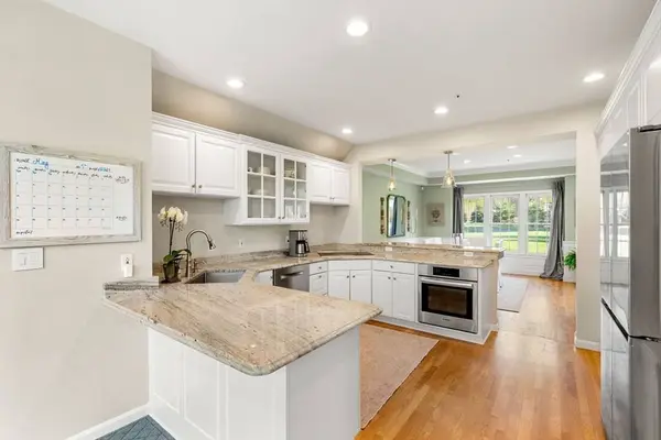 584 Osgood St, North Andover, MA 01845