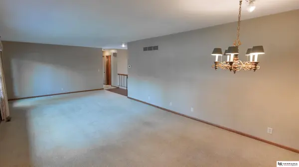 3035 Kucera Drive, Lincoln, NE 68502