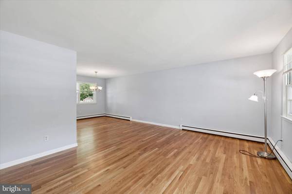 2512 BRYAN DR, Wilmington, DE 19808