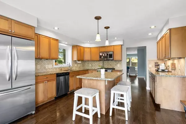 18 Monterey Lane, Framingham, MA 01701