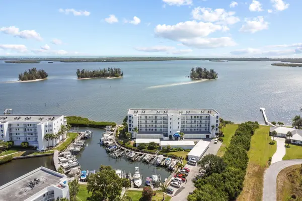 5906 S River Run DR, Sebastian, FL 32958