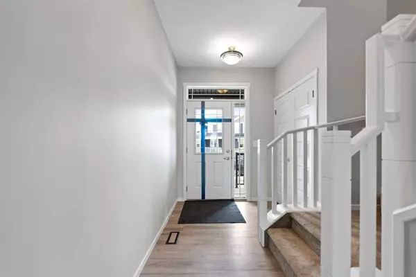 240 Windrow Link SW, Airdrie, AB T4B5L4