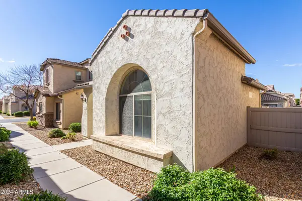 8422 W LEWIS Avenue, Phoenix, AZ 85037
