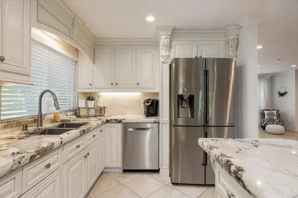 5726 Verner Oak CT, Sacramento, CA 95841