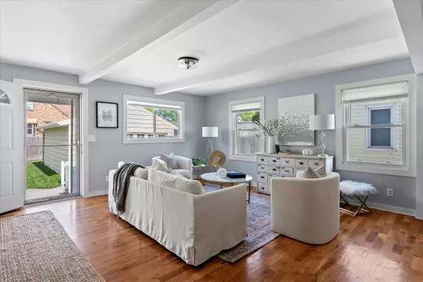 3308 S Ellen, Milwaukee, WI 53207