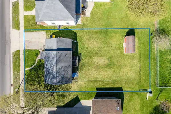 430 W Main Street, Reedsburg, WI 53959