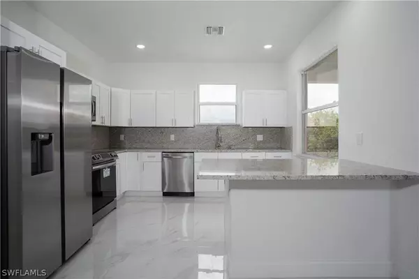 2035 Wanda AVE N, Lehigh Acres, FL 33971