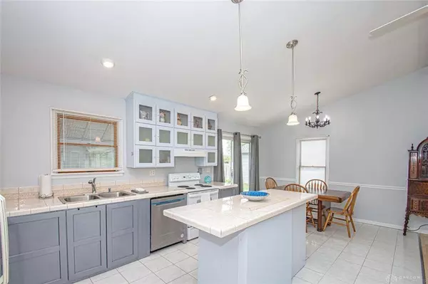 5585 Horseshoe Bend Road, Hamilton, OH 45011