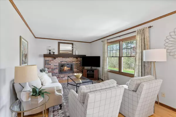 3124 W Joliet, Mequon, WI 53092