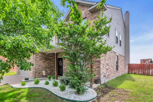 201 Fossil Bridge Drive, Fort Worth, TX 76131