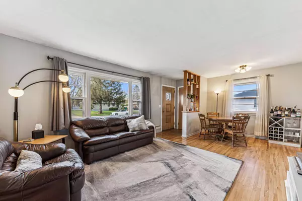 5000 Howe LN, Brooklyn Center, MN 55429