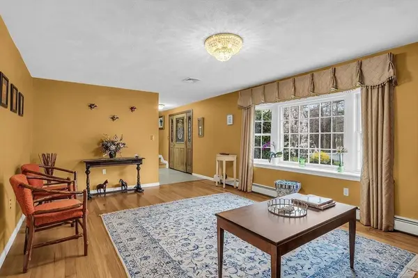 1 Penbrook Cir, Andover, MA 01810